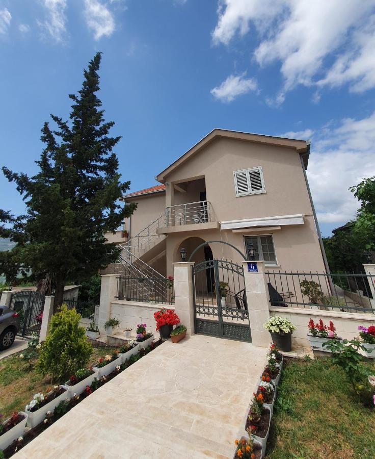 Villa Rada Igalo Bagian luar foto